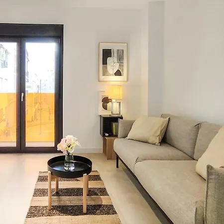 Apartment Charming Studio In Center By Sharingco. Málaga